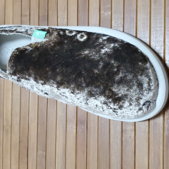 Sanuk Womens Donna Cruz Velvet Slip On Flats Casual, Various Sizes, NWT - Picture 8 of 8